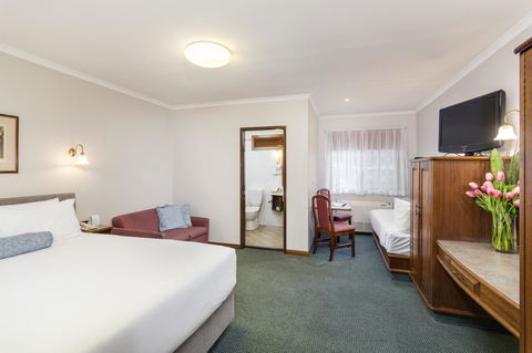 Adelaide Inn - New Castle Holiday 44