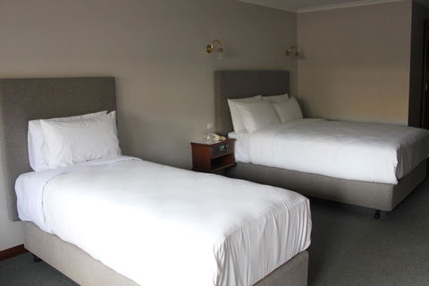 Adelaide Inn - New Castle Holiday 25
