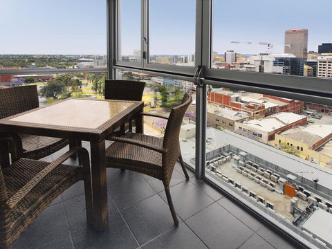 IStay Precinct Adelaide - New Castle Holiday 22