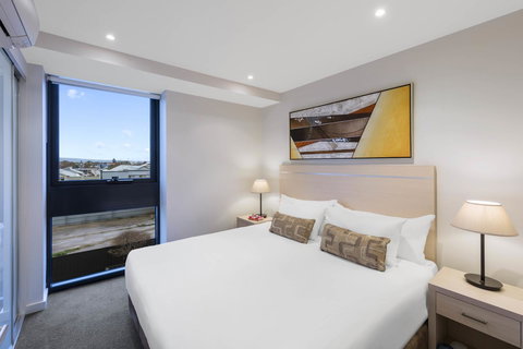 IStay Precinct Adelaide - New Castle Holiday 1
