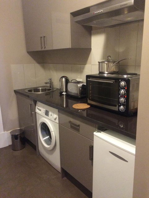 Penzance Cottage Glenelg - New Castle Holiday 3