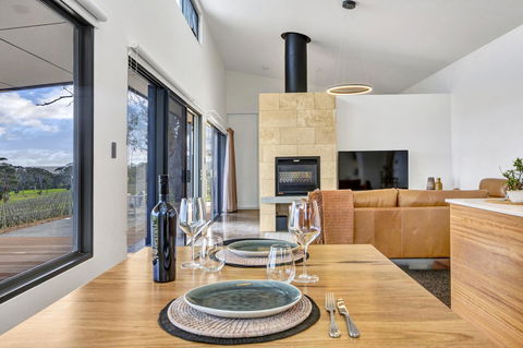 Shadow Creek McLaren Vale - New Castle Holiday 0