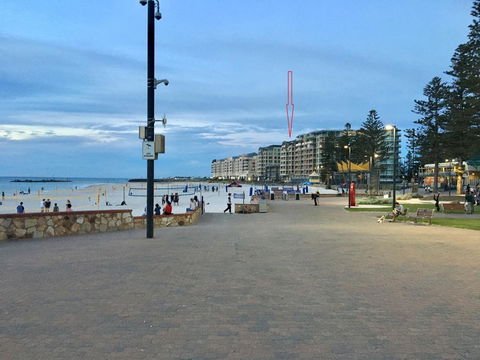 Beachside Luxury Getaway In Glenelg - New Castle Holiday 17