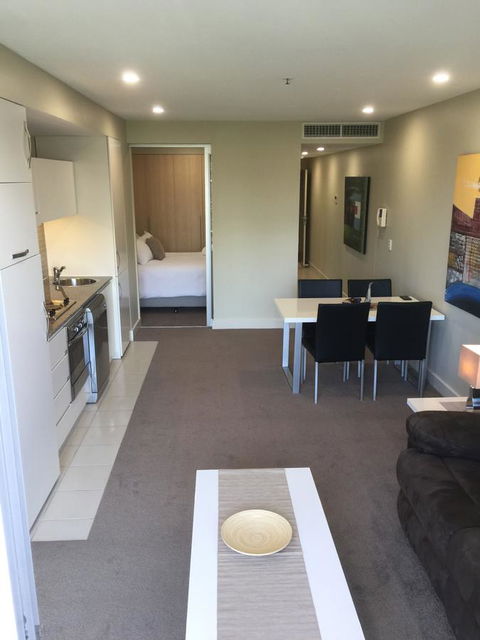 Beachside Luxury Getaway In Glenelg - New Castle Holiday 18