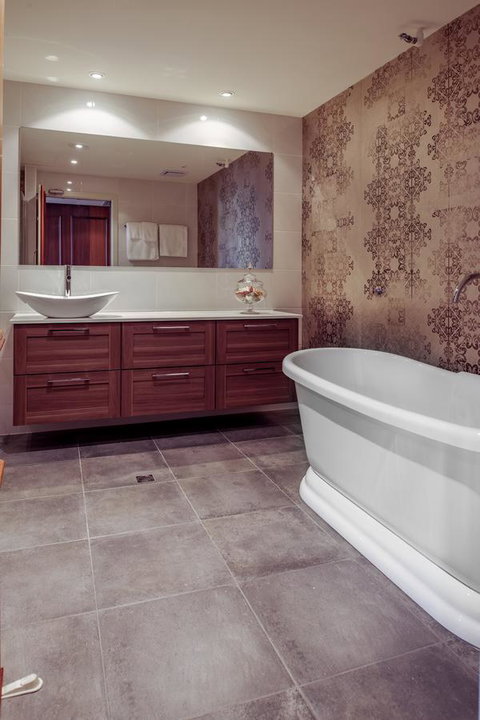 Suite 11 Victoria Square - New Castle Holiday 14