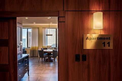 Suite 11 Victoria Square - New Castle Holiday 0