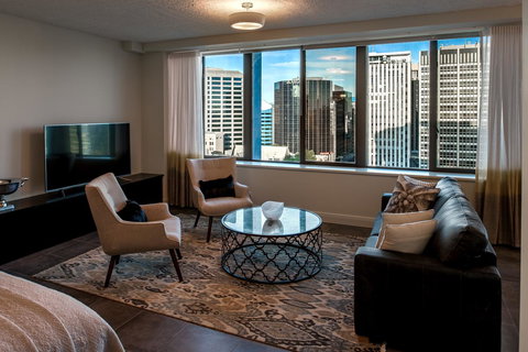 Suite 11 Victoria Square - New Castle Holiday 1