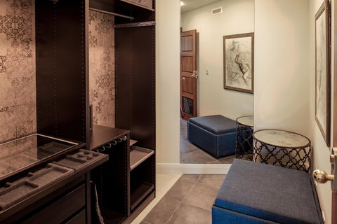 Suite 11 Victoria Square - New Castle Holiday 4