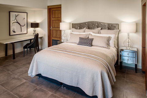 Suite 11 Victoria Square - New Castle Holiday 10