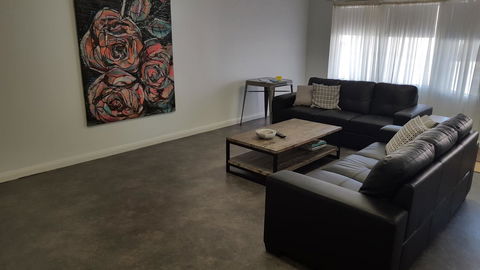 Aart Apartments - New Castle Holiday 9
