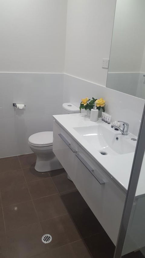 Aart Apartments - New Castle Holiday 10
