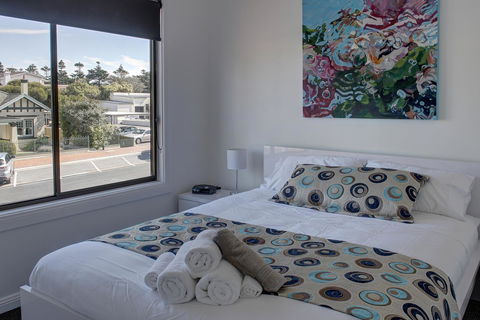 Aart Apartments - New Castle Holiday 25