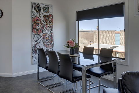 Aart Apartments - New Castle Holiday 20