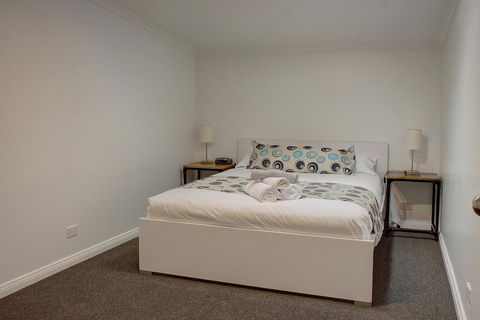 Aart Apartments - New Castle Holiday 21