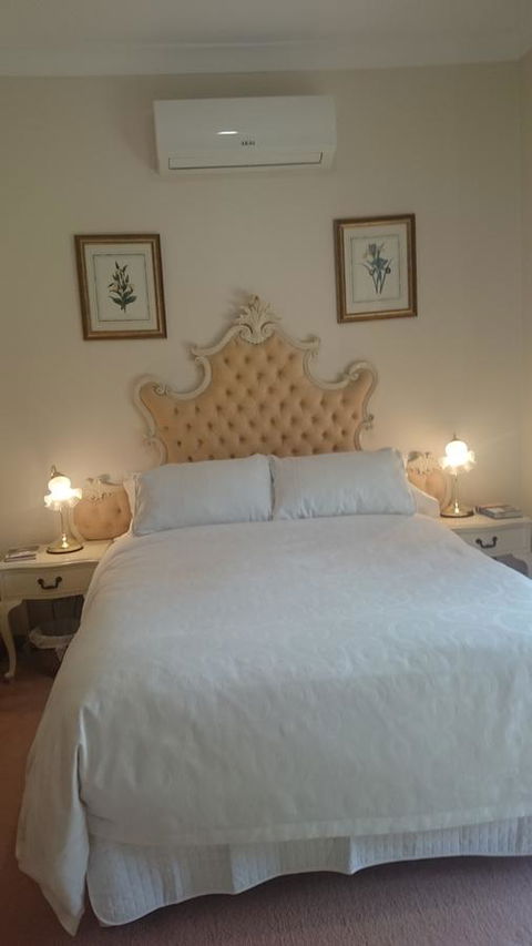 Gaerwood B&B - New Castle Holiday 9