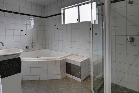 Tasman Beachside Apartment - New Castle Holiday 10