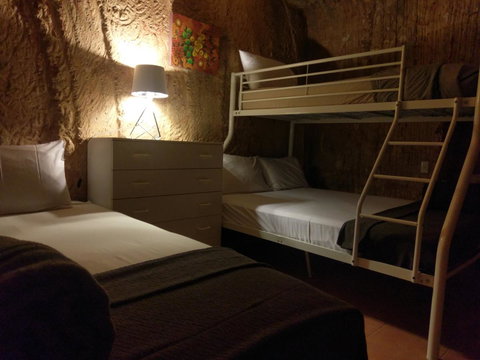 Zen Underground B&B - New Castle Holiday 12