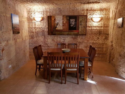 Zen Underground B&B - New Castle Holiday 18