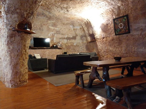 Zen Underground B&B - New Castle Holiday 4