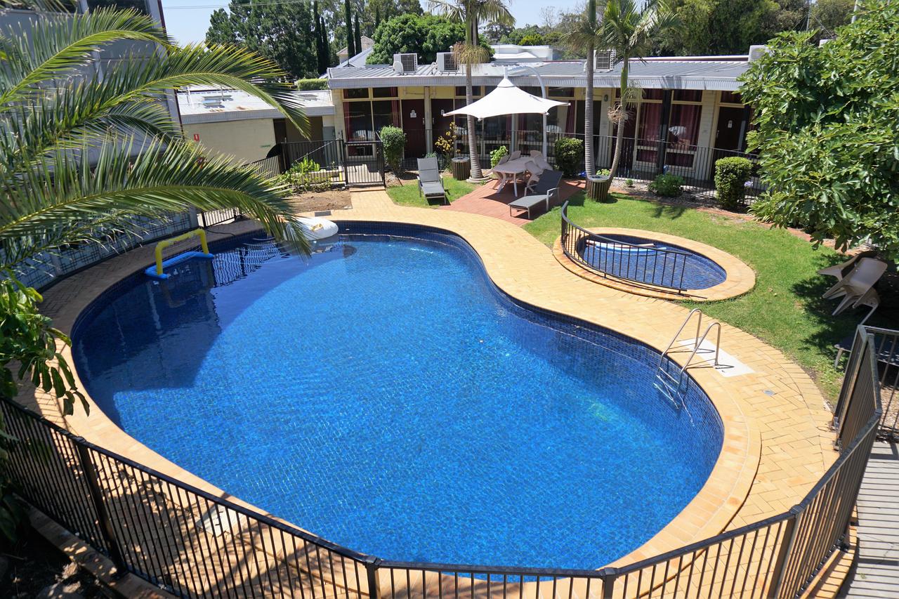 Glen Osmond SA New Castle Holiday