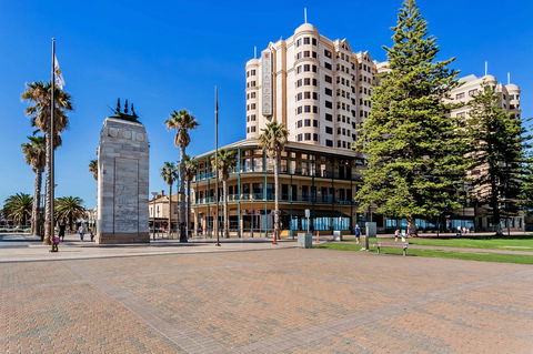 Heart Of Glenelg BnB - New Castle Holiday 25