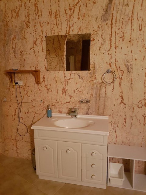 Underground Gem - New Castle Holiday 14