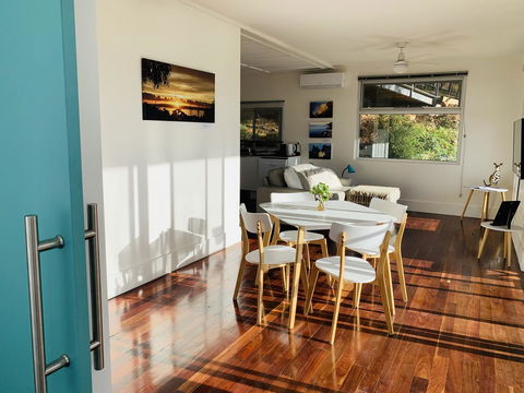 Sunrise On Falie Seaview Eco Accommodation - New Castle Holiday 14