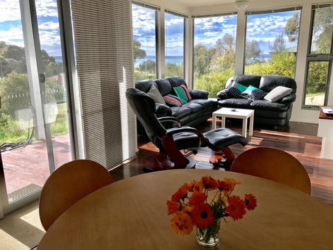 Sunrise On Falie Seaview Eco Accommodation - New Castle Holiday 33