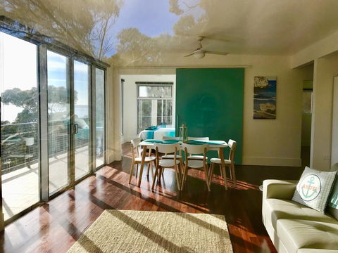 Sunrise On Falie Seaview Eco Accommodation - New Castle Holiday 8