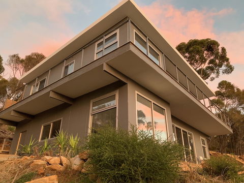 Sunrise On Falie Seaview Eco Accommodation - New Castle Holiday 11