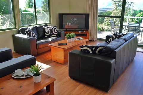 SkyView Villa - New Castle Holiday 4