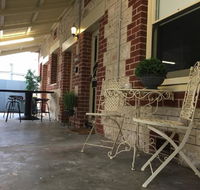Two Cow Cottage Bed  Breakfast - New Castle Holiday