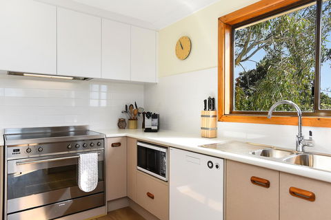 Port Of Call - Port Willunga - C21 SouthCoast Holidays - New Castle Holiday 7