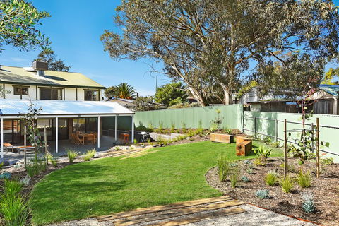 Port Of Call - Port Willunga - C21 SouthCoast Holidays - New Castle Holiday 23