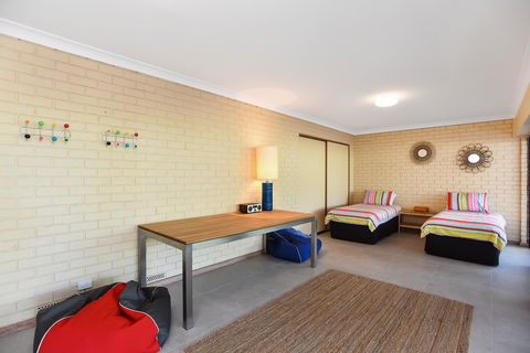 Port Of Call - Port Willunga - C21 SouthCoast Holidays - New Castle Holiday 21