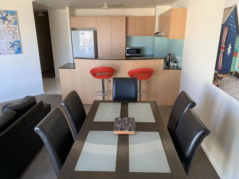 Ensenada Motor Inn And Suites - New Castle Holiday 31