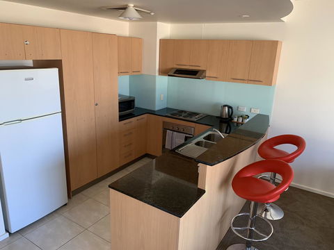 Ensenada Motor Inn And Suites - New Castle Holiday 23