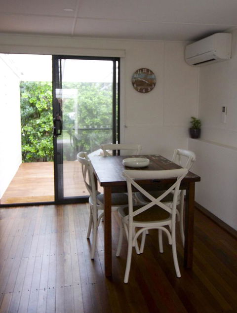 Boatsheds - New Castle Holiday 6