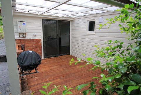 Boatsheds - New Castle Holiday 5
