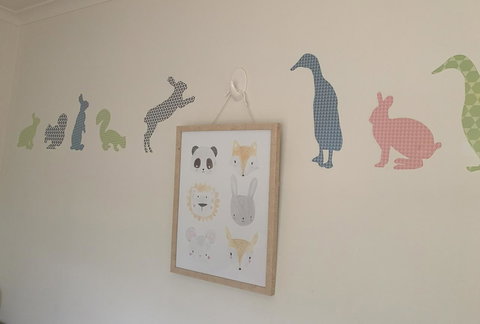 Hilda Anna's - New Castle Holiday 5