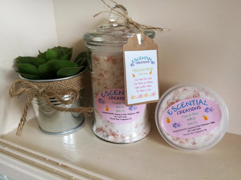 Hilda Anna's - New Castle Holiday 38