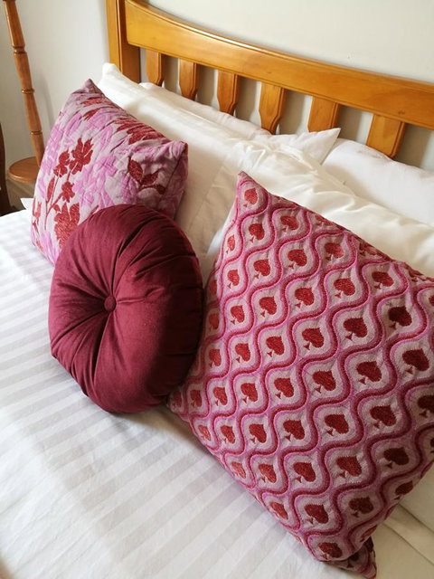 Hilda Anna's - New Castle Holiday 15