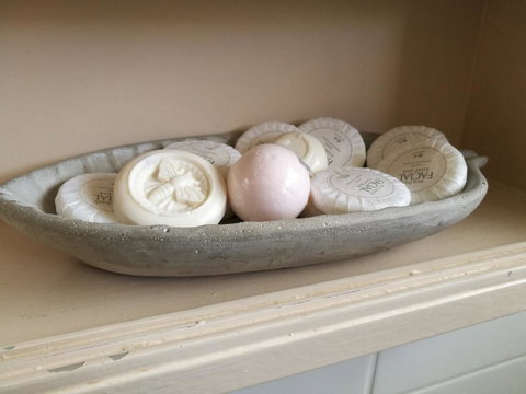 Hilda Anna's - New Castle Holiday 37