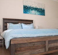 Smugglers Inn Studio Apartments - New Castle Holiday