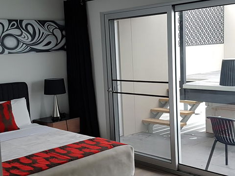 Semaphore Splash Apartments - New Castle Holiday 9