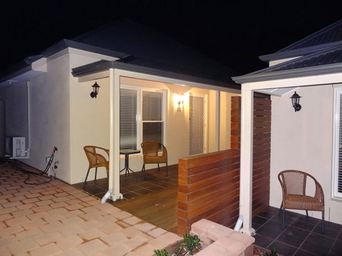 Hahndorf Oak Tree Cottages - New Castle Holiday 6