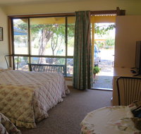 Milang Lakes Motel - New Castle Holiday
