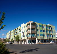 Quest Mawson Lakes - New Castle Holiday