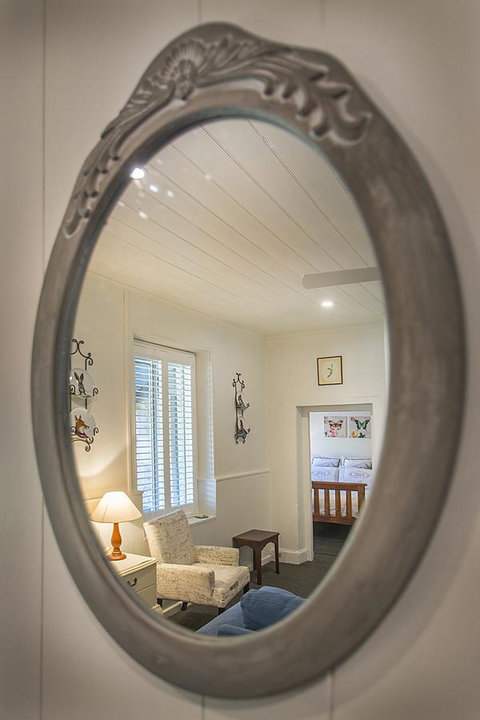 Stoneleigh Cottage Bed And Breakfast - New Castle Holiday 26