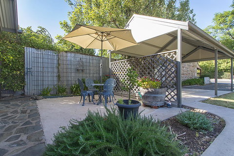 Stoneleigh Cottage Bed And Breakfast - New Castle Holiday 14